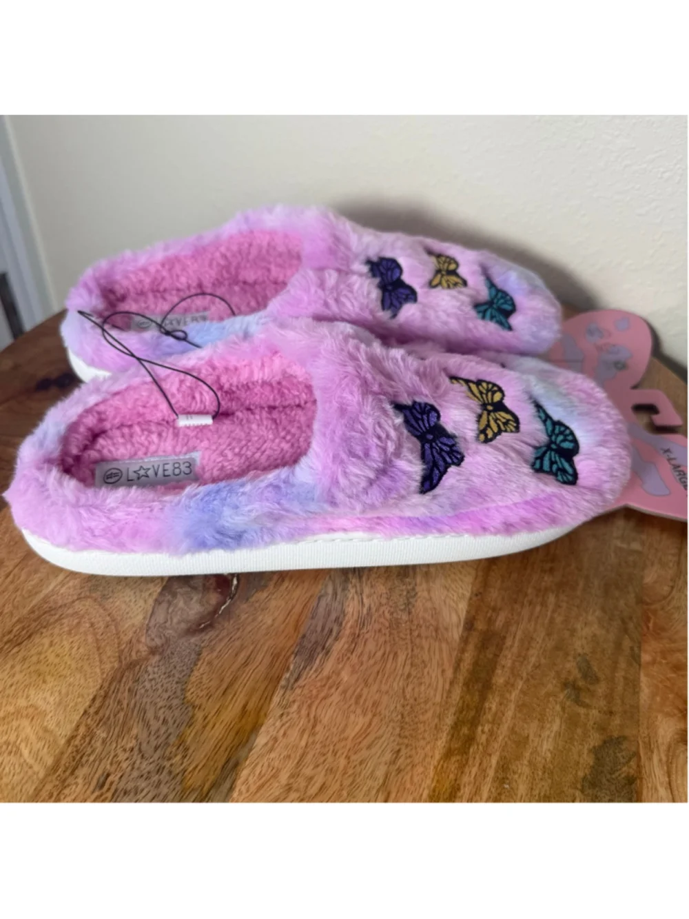 Women's LOVE83 Pink Blue Butterfly Fuzzy Slippers Size 11 - Picture 2 of 6